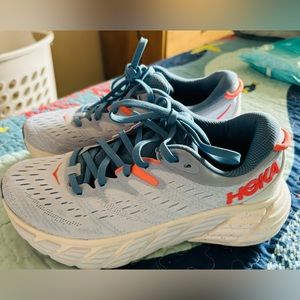 Hoka Gaviota 4 Tennis shoes size 7